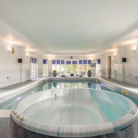 Luxury 6-Bed House With Pool Villa Glenrothes Exterior photo