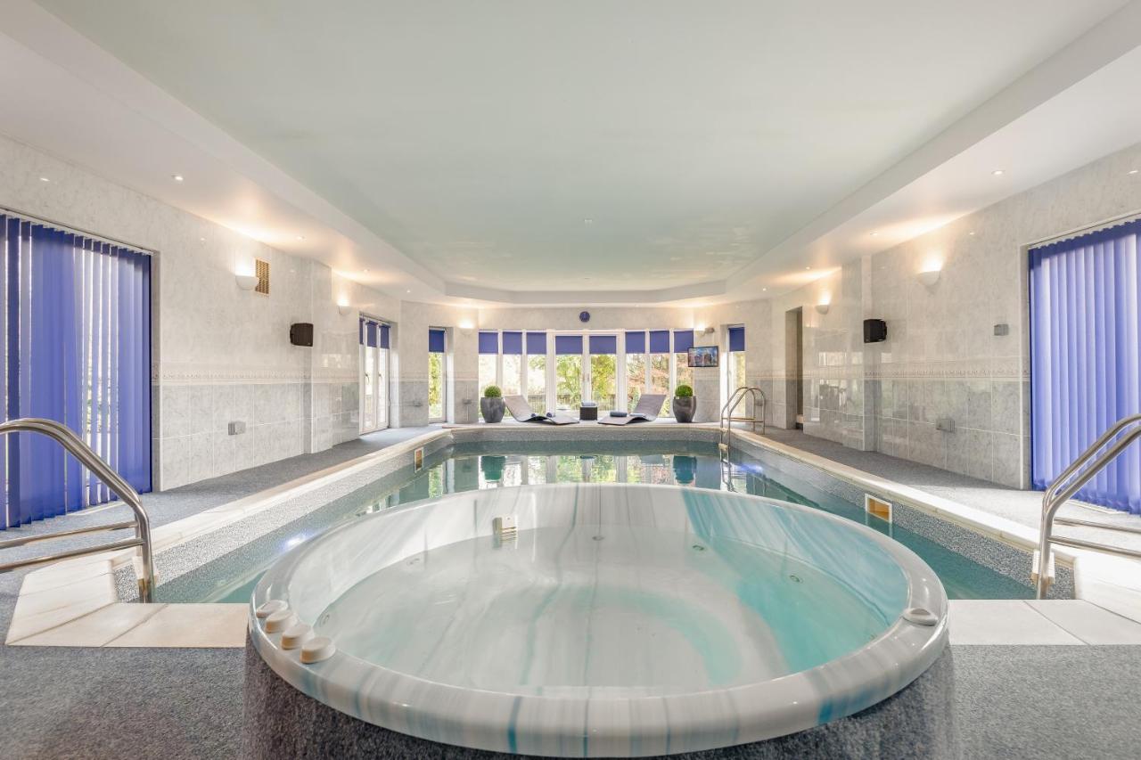 Luxury 6-Bed House With Pool Villa Glenrothes Exterior photo