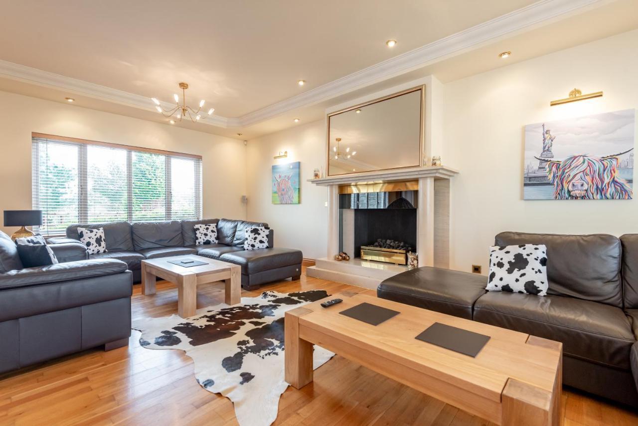 Luxury 6-Bed House With Pool Villa Glenrothes Exterior photo