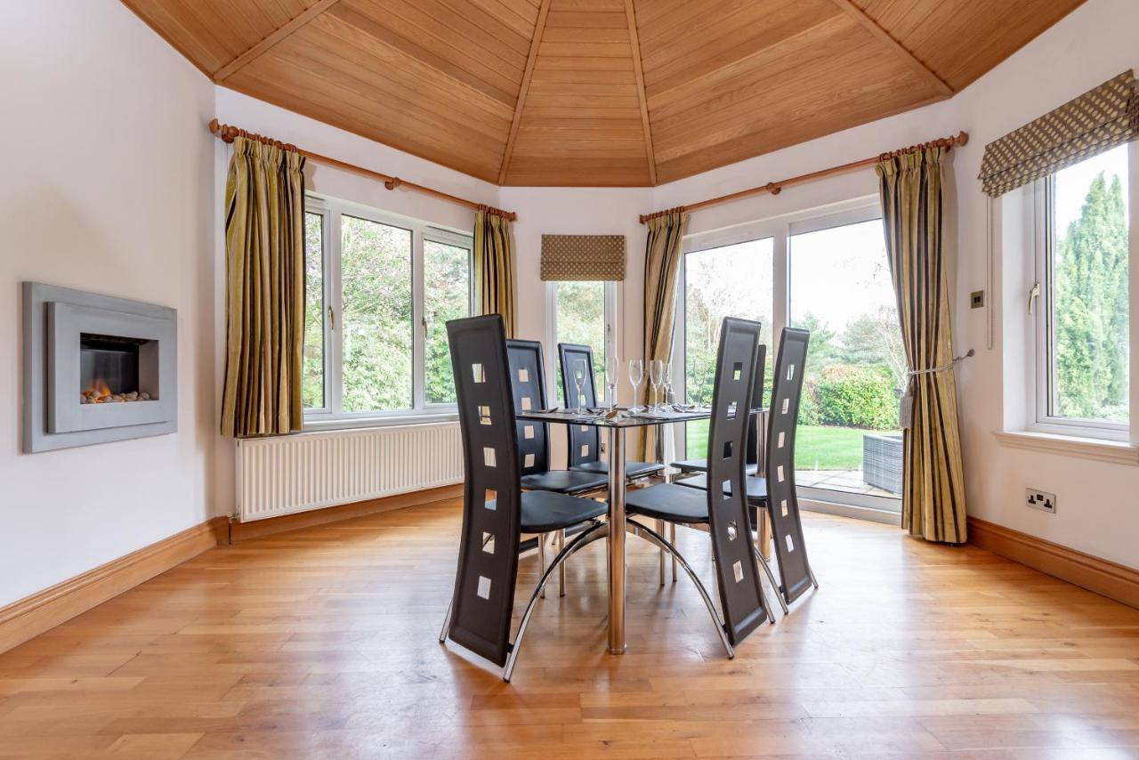 Luxury 6-Bed House With Pool Villa Glenrothes Exterior photo
