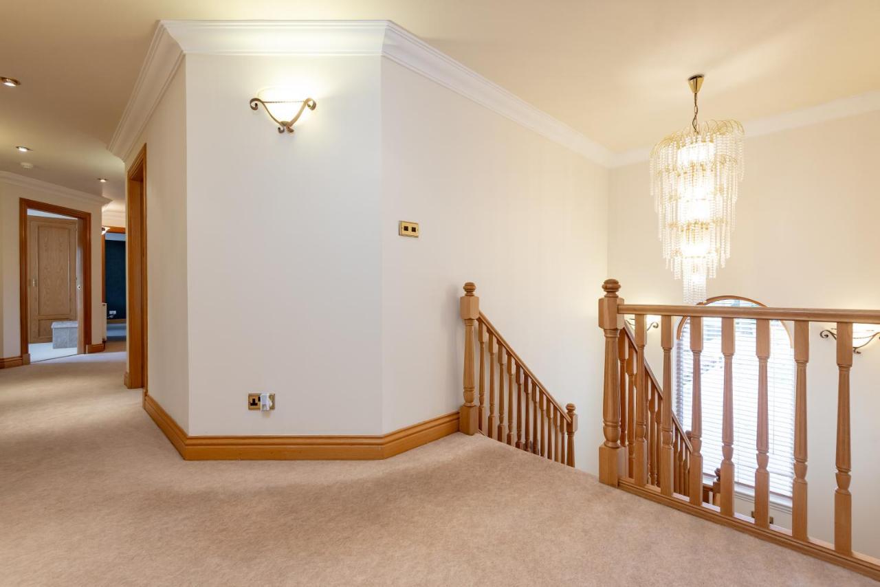 Luxury 6-Bed House With Pool Villa Glenrothes Exterior photo