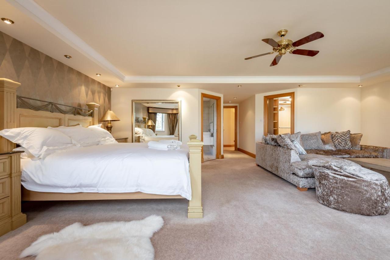 Luxury 6-Bed House With Pool Villa Glenrothes Exterior photo