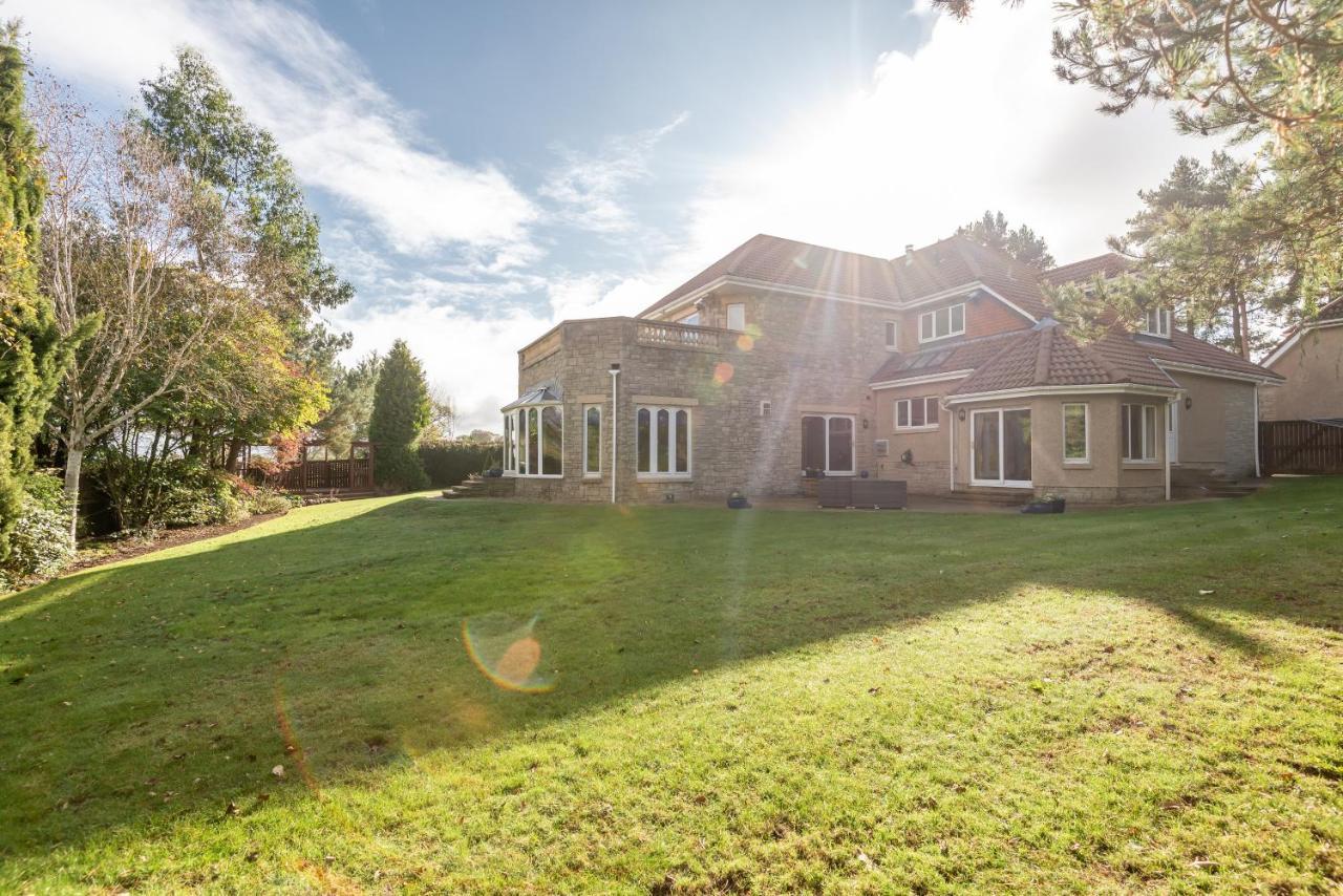 Luxury 6-Bed House With Pool Villa Glenrothes Exterior photo